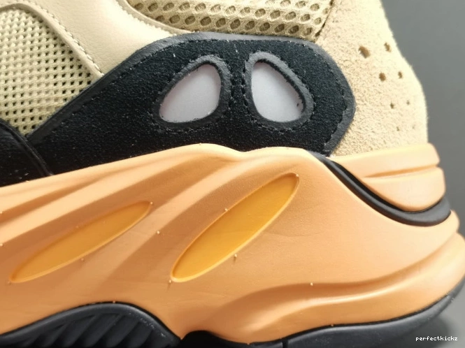 GW0297 Yeezy Boost Amber Enflame Adidas 700 0824